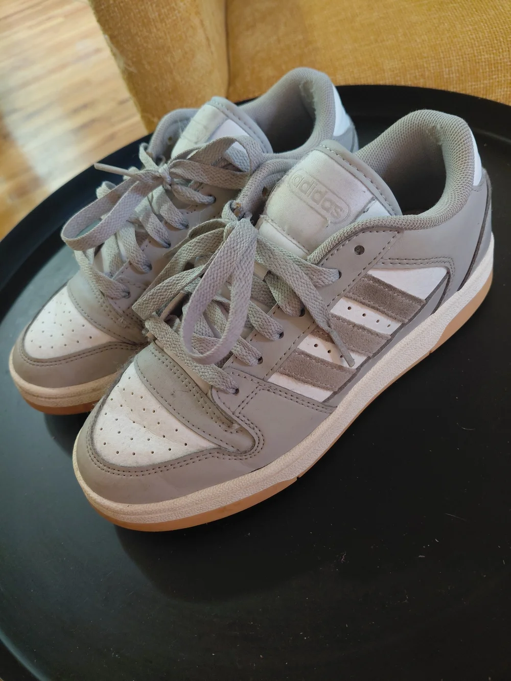 adidas classic low